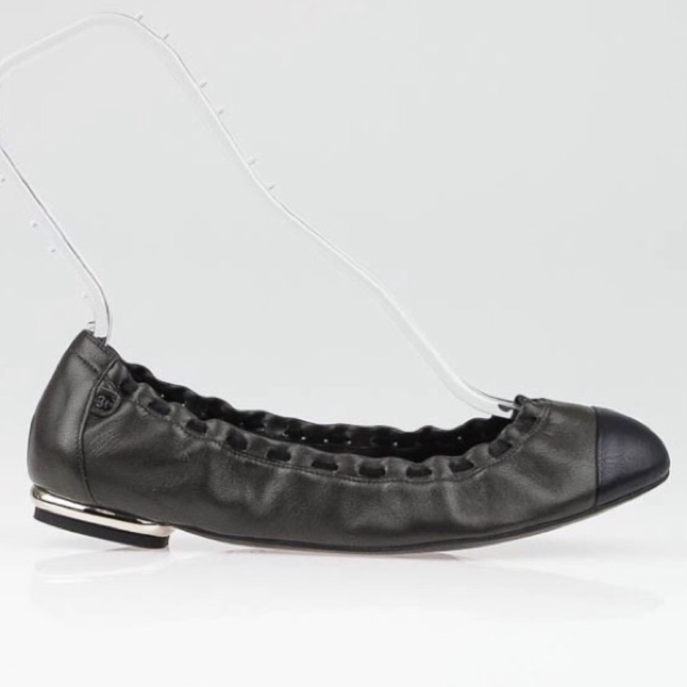 CHANEL Anthracite Marine Foncé Leather Ballet Flats Size 38.5 w/ Box + Dust Bag